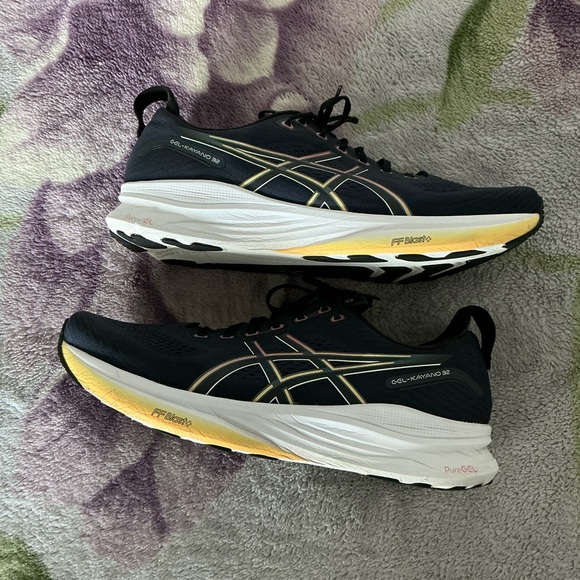 ASICS Men’s Gel-Kayano 32 Athletic Shoes - Picture 10 of 16